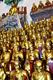 Viele Buddhafiguren im Longhua Tempel in Shanghai, China